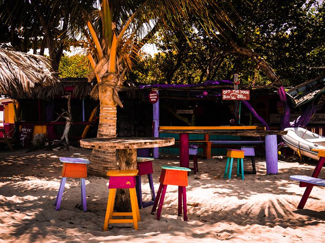 Off the Hook Beach Bar & Grill Carriacou